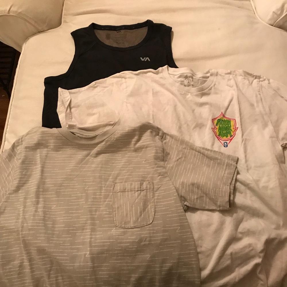 2 T shirts